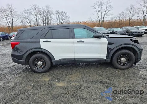 2023 Ford Explorer Police Interceptor z USA, uszkodzony, nr VIN 1FM5K8AB6PGC21419